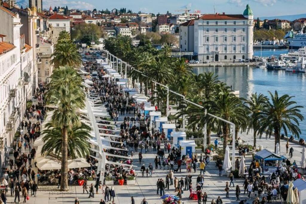 Apartman Drago 4* - 2 Minutes From The Town Centre Split Kültér fotó