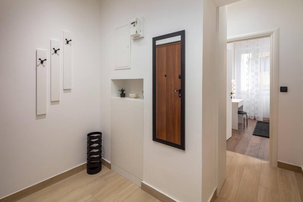 Apartman Drago 4* - 2 Minutes From The Town Centre Split Kültér fotó